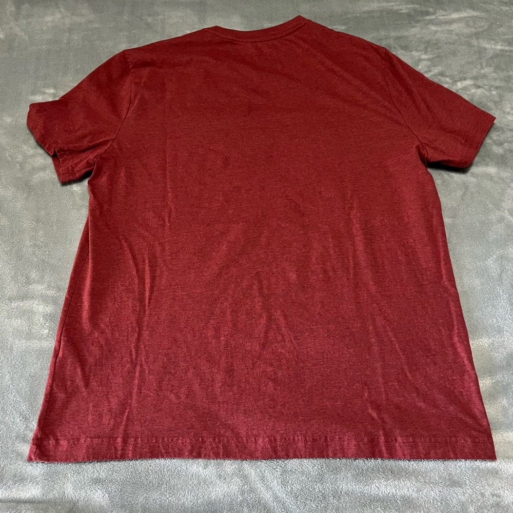 Banana Republic Factory Graphic T-Shirt - Picture 4 of 5